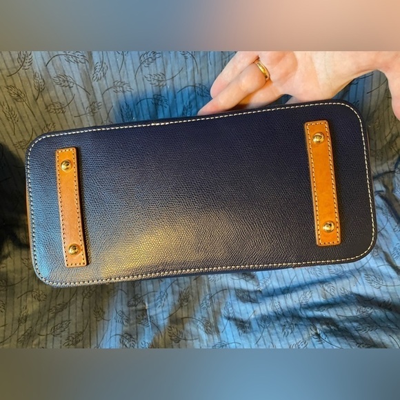 Dooney and Bourke pebble grain satchel with smooth leather accents - Picture 5 of 7